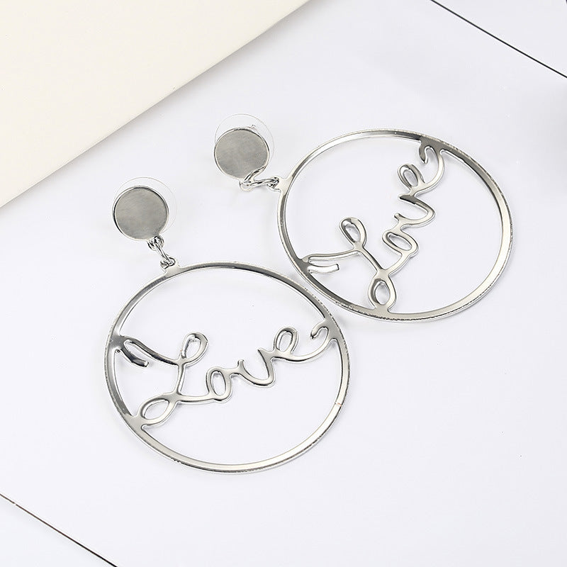 AliExpress Explosive Big Circle Stud Earrings New Geometric LOVE Stud Earrings Female Jewelry P123