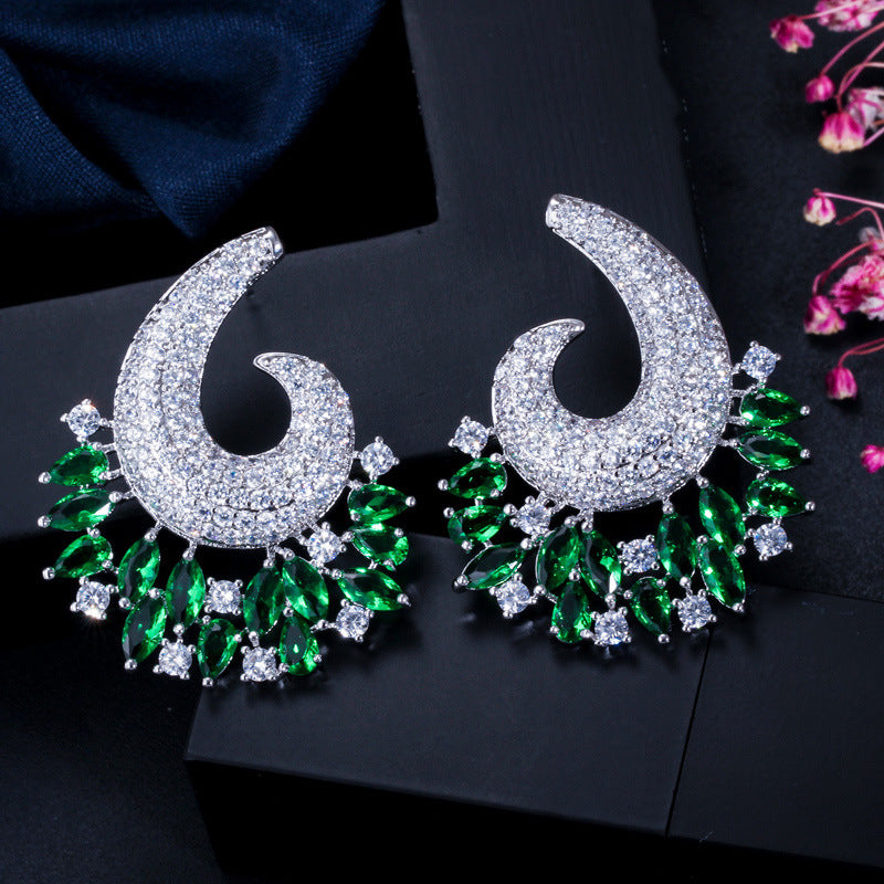 E0243 new creative Exaggerated Full Diamond type Earrings Super Flash Zircon Ladies Wild Ear Jewelry Factory Direct Sales