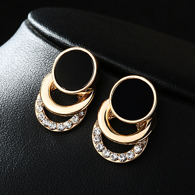 Simple and fashionable Korean earrings