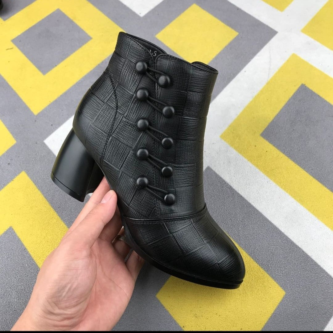 2021 Autumn And Winter New S Double-breasted Martin Boots Female Pointed Toe Side Zipper Mid-tube Women's Boots