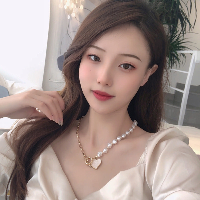Korean Pearl Necklace Female Fashion Design Sense Stitching Love Necklace Fashion Baroque Collarbone Chain Female 1319